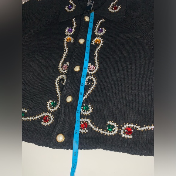 Vintage Cropped Sweater for Christmas Winter Holiday from the 90s - Picture 9 of 12